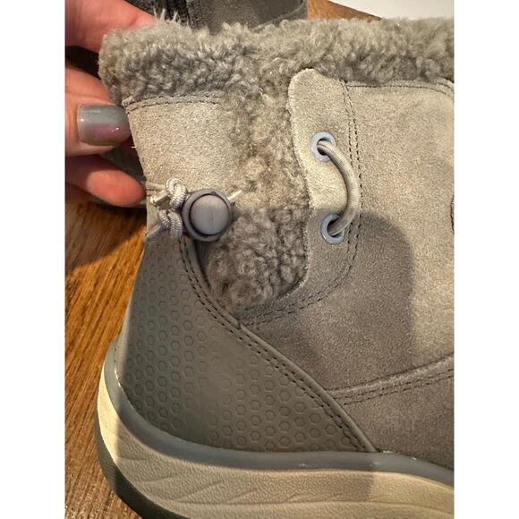 Bare Traps Women's Kalina Waterproof Snow Boots Gray Size 5.5 NWOB - Picture 9 of 12
